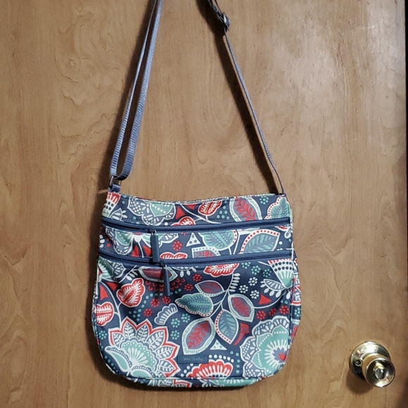 Vera Bradley Handbags - Bundle it! Vera Bradley super cute crossbody purse!